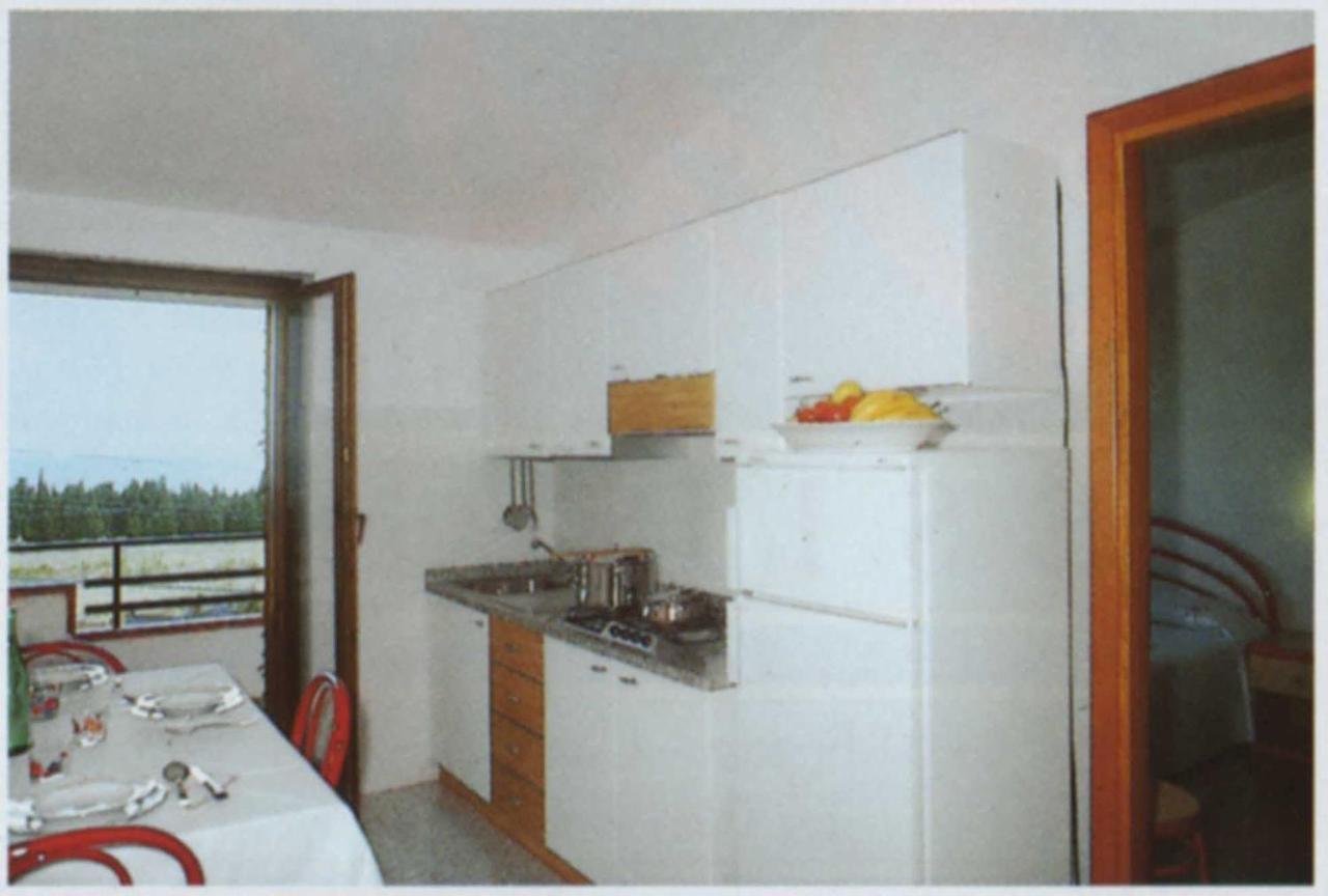 Residence Oasi Briatico Szoba fotó